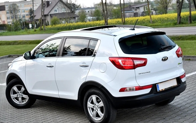 Kia Sportage cena 39900 przebieg: 161000, rok produkcji 2011 z Jasień małe 781